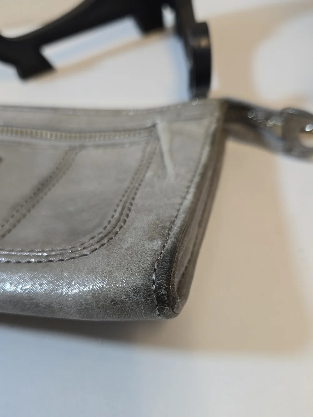 Pre-loved Coach Poppy Silver Metallic Wristlet Clutch